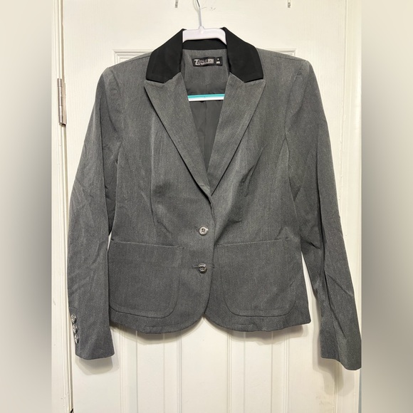 New York & Company Gray Women's Suit - Picture 2 of 5